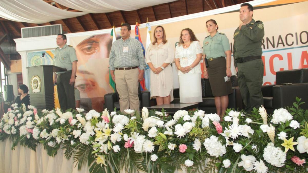 Distrito participó en el Primer Simposio sobre Violencias de Género