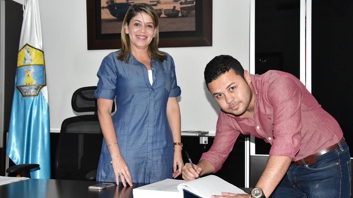 Alcaldesa posesionó nuevo Secretario de Promoción Social, Inclusión y Equidad.