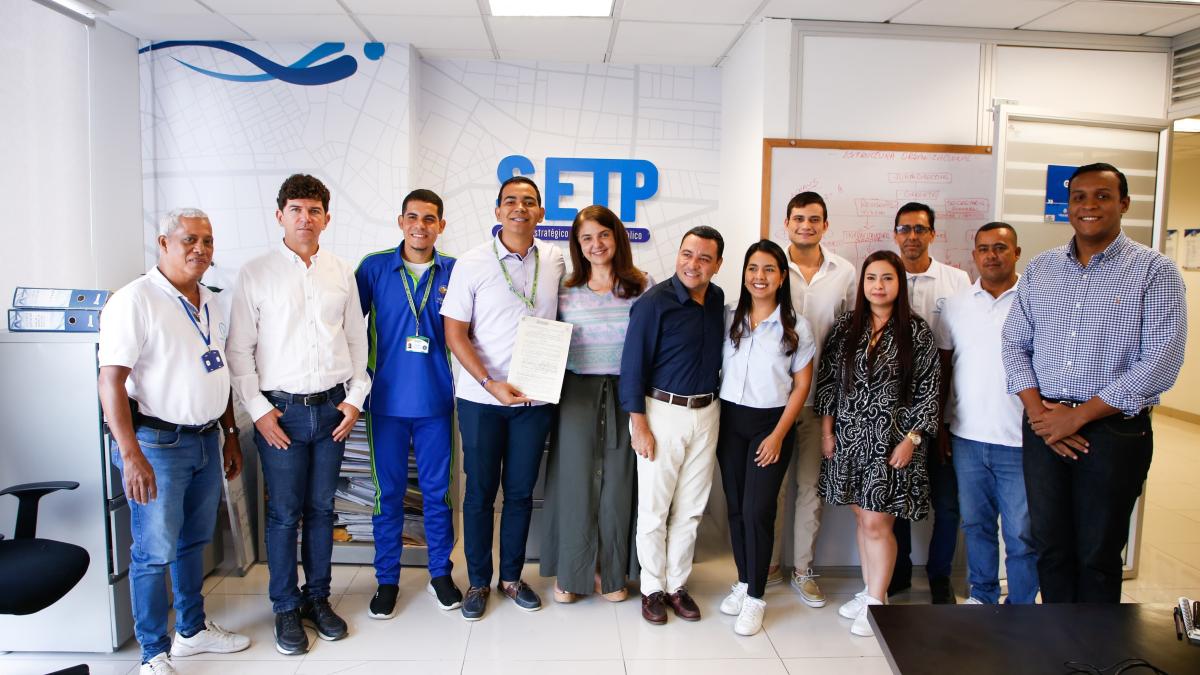 Alcaldía_anuncia_ampliación_de_ruta_universitaria_un_compromiso_conjunto_para_un_transporte_público_seguro Alcaldía_anuncia_ampliación_de_ruta_universitaria_un_compromiso_conjunto_para_un_transporte_público_seguro