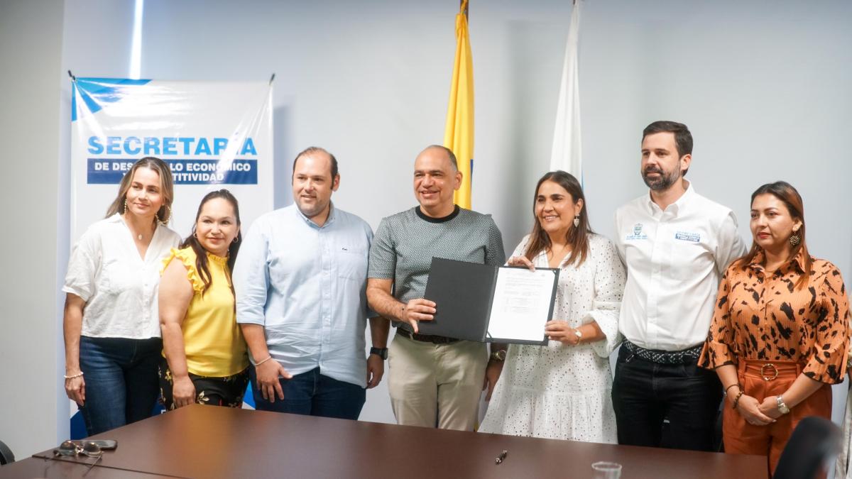 Alcaldía y Cámara de Comercio firman convenio de asociación para impulsar el desarrollo, la innovación y la competitividad Alcaldía y Cámara de Comercio firman convenio de asociación para impulsar el desarrollo, la innovación y la competitividad