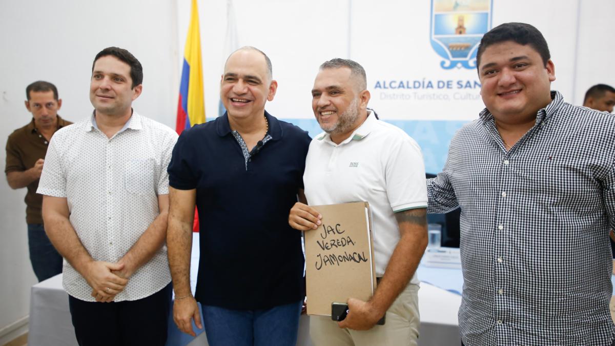 **ALCALDE CARLOS PINEDO CUELLO CUMPLIÓ CON LOS DERECHOS DE LAS JUNTAS DE ACCIÓN COMUNAL (JAC)**  