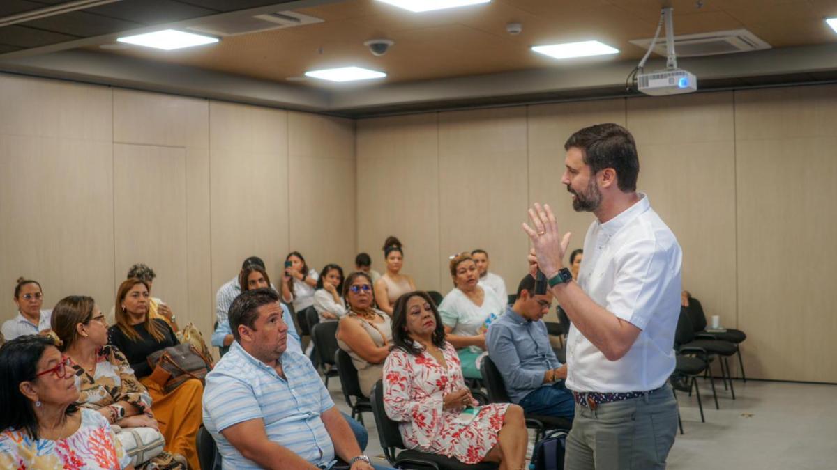 Superintendencia de Economía Solidaria se compromete a adelantar acciones en el distrito Superintendencia de Economía Solidaria se compromete a adelantar acciones en el distrito