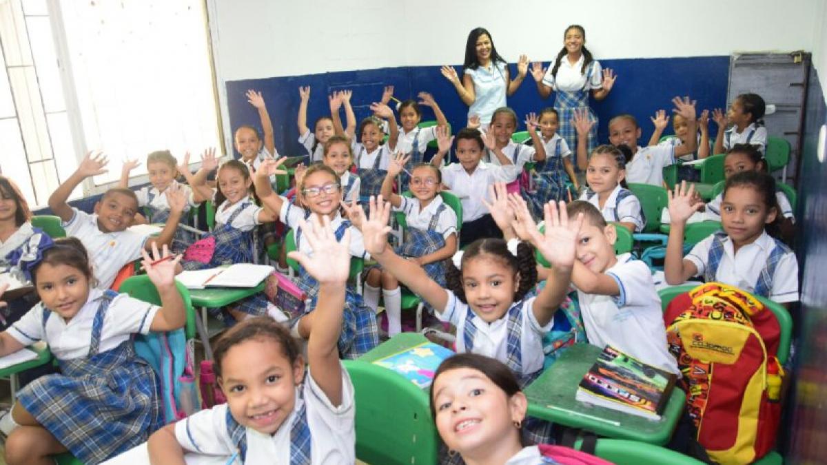 En Santa Marta se incrementa matrícula de niños y jóvenes en colegios públicos