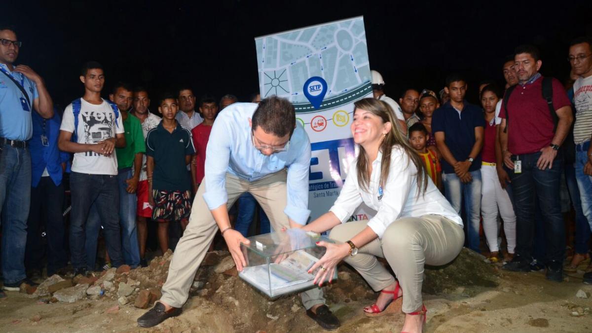 Samarios aplauden inicio de intervención sobre 2do tramo de la calle 30