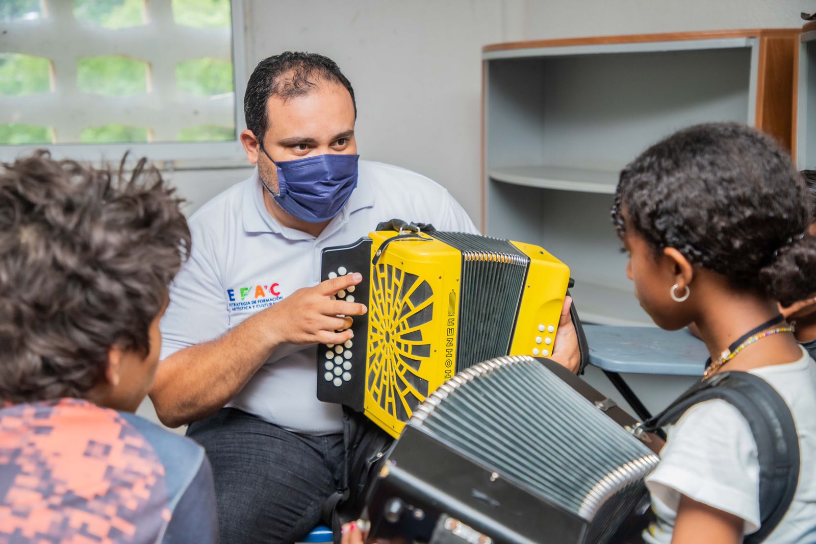 En más de 80 sedes, Alcaldía oferta programas de formación artística para niños, niñas y adolescentes