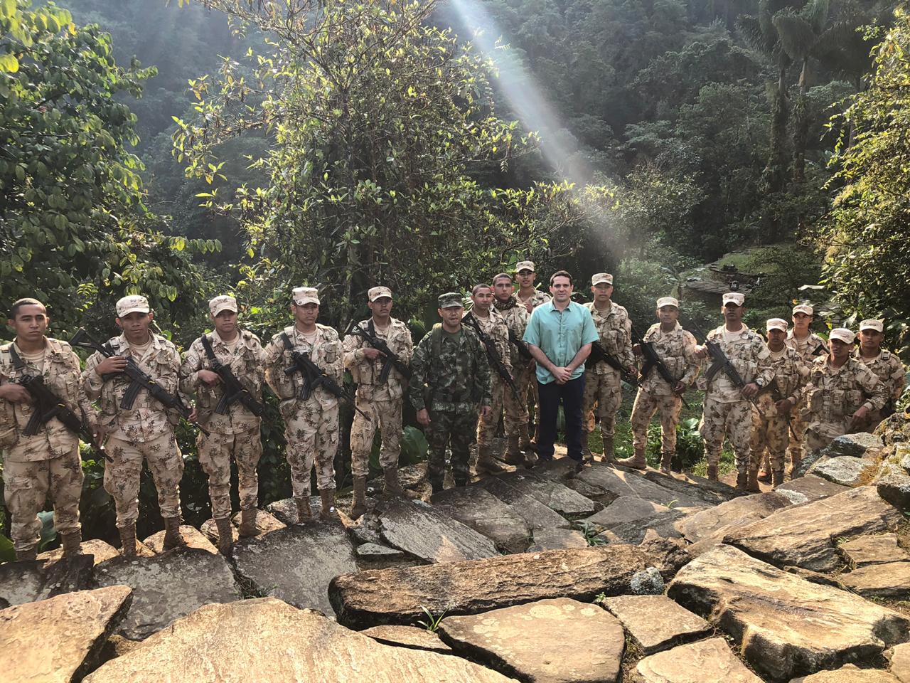 Por gestión del alcalde Martínez, llegan a La Ciudad 160 soldados a reforzar la seguridad en la Sierra Nevada Por gestión del alcalde Martínez, llegan a La Ciudad 160 soldados a reforzar la seguridad en la Sierra Nevada