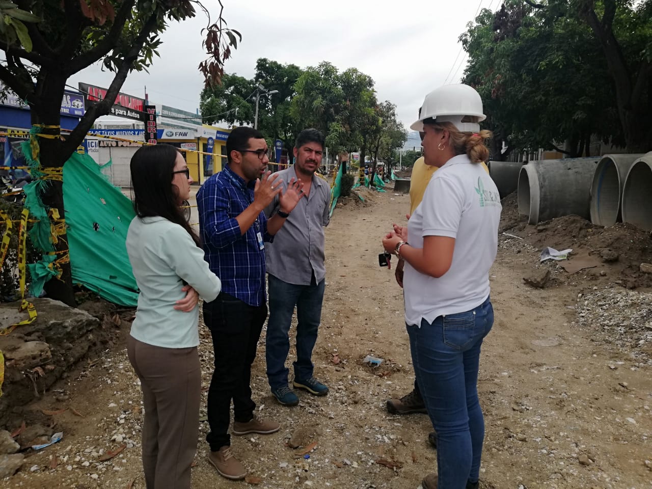 Secretaría de Movilidad arregla daños en el semáforo de la 22 con 8 Secretaría de Movilidad arregla daños en el semáforo de la 22 con 8