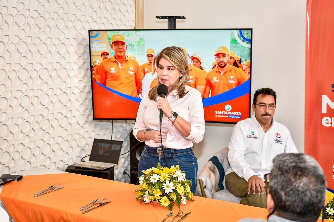 Alcaldesa Virna Johnson convoca a EPS e IPS de la ciudad a trabajar articulados con el programa Salud al Barrio-Médico en tu Casa